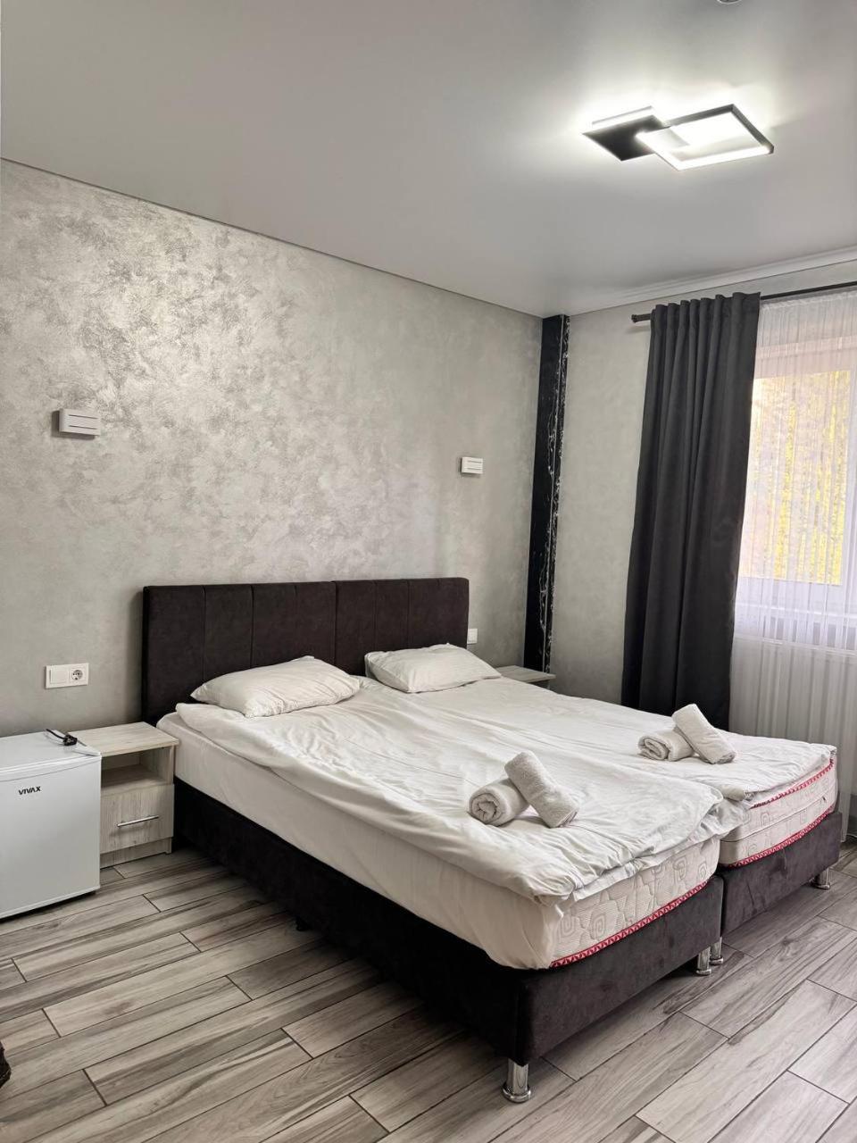 Hotel Naciku Spa บูโคเวล ภายนอก รูปภาพ