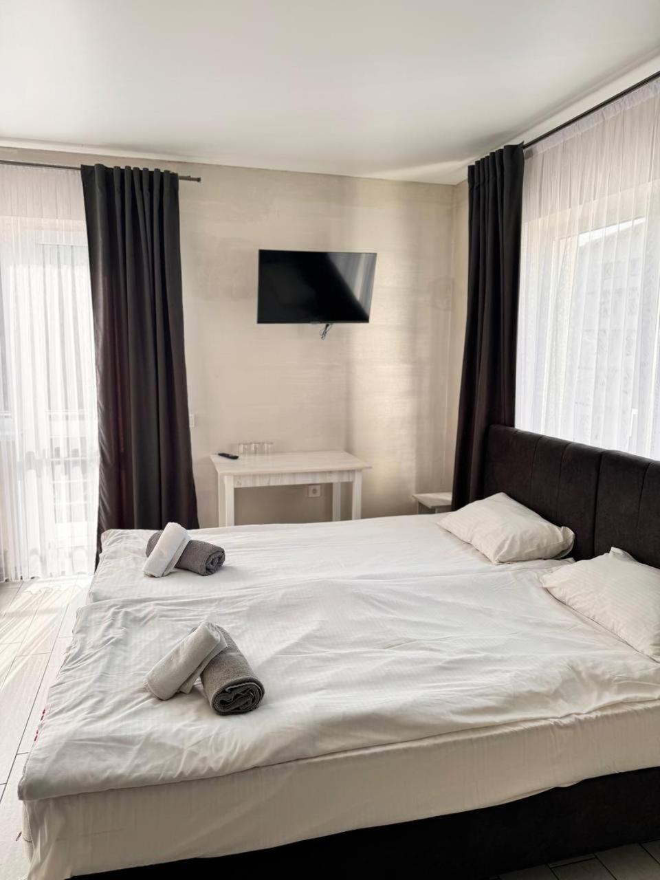 Hotel Naciku Spa บูโคเวล ภายนอก รูปภาพ